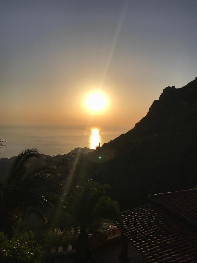 Casa Dei Sogni Taormina Bed & Breakfast エクステリア 写真