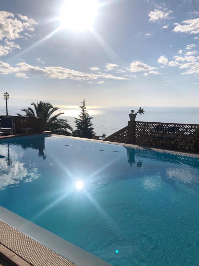 Casa Dei Sogni Taormina Bed & Breakfast エクステリア 写真