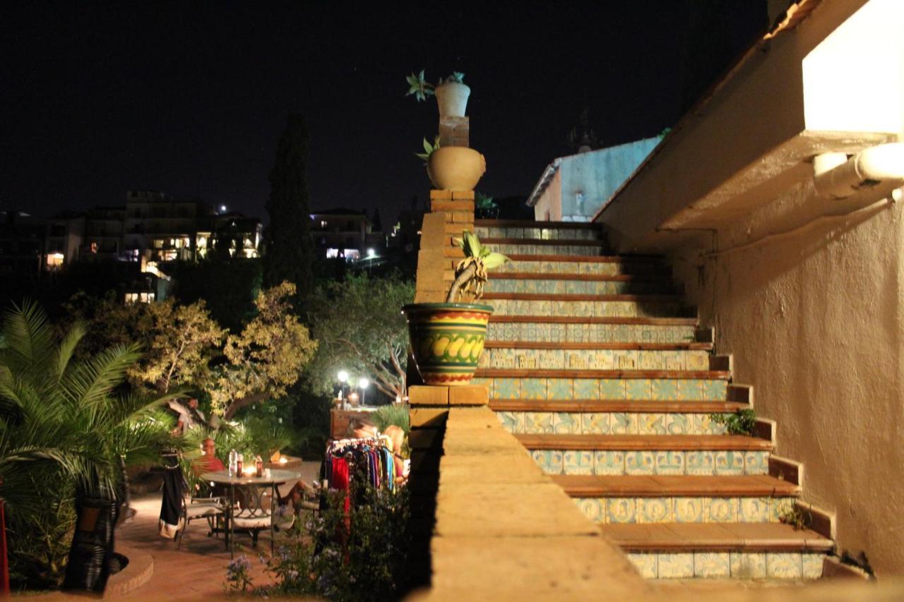 Casa Dei Sogni Taormina Bed & Breakfast エクステリア 写真