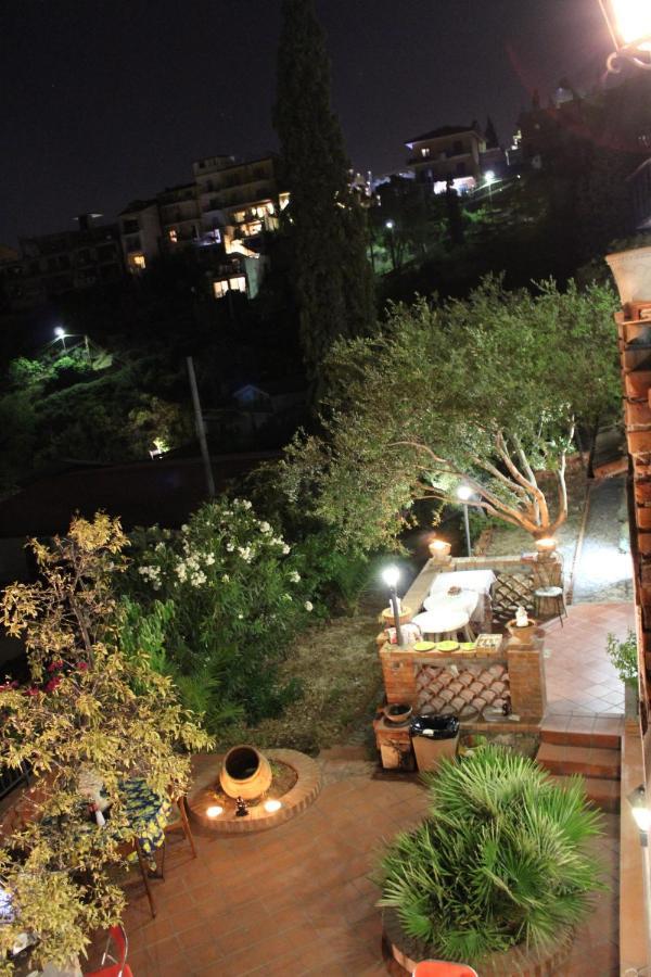 Casa Dei Sogni Taormina Bed & Breakfast エクステリア 写真