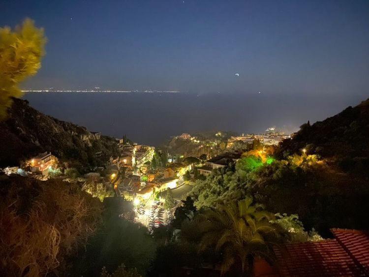 Casa Dei Sogni Taormina Bed & Breakfast エクステリア 写真