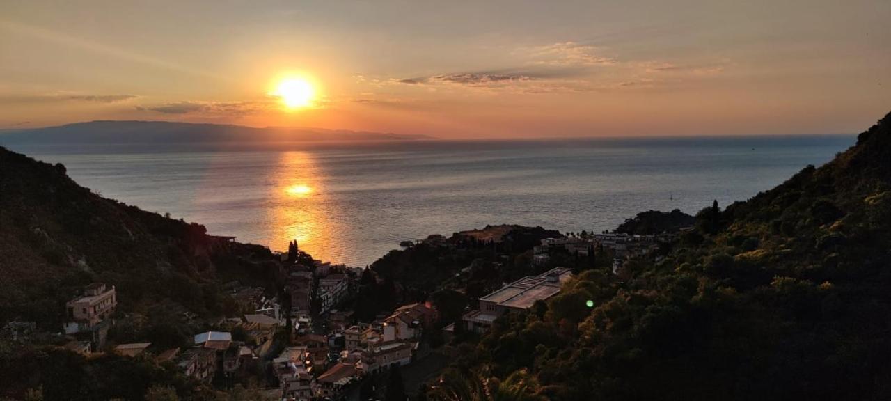 Casa Dei Sogni Taormina Bed & Breakfast エクステリア 写真
