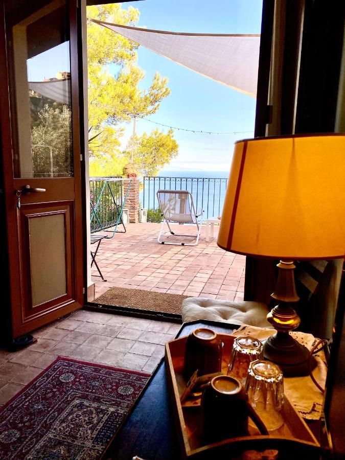 Casa Dei Sogni Taormina Bed & Breakfast エクステリア 写真
