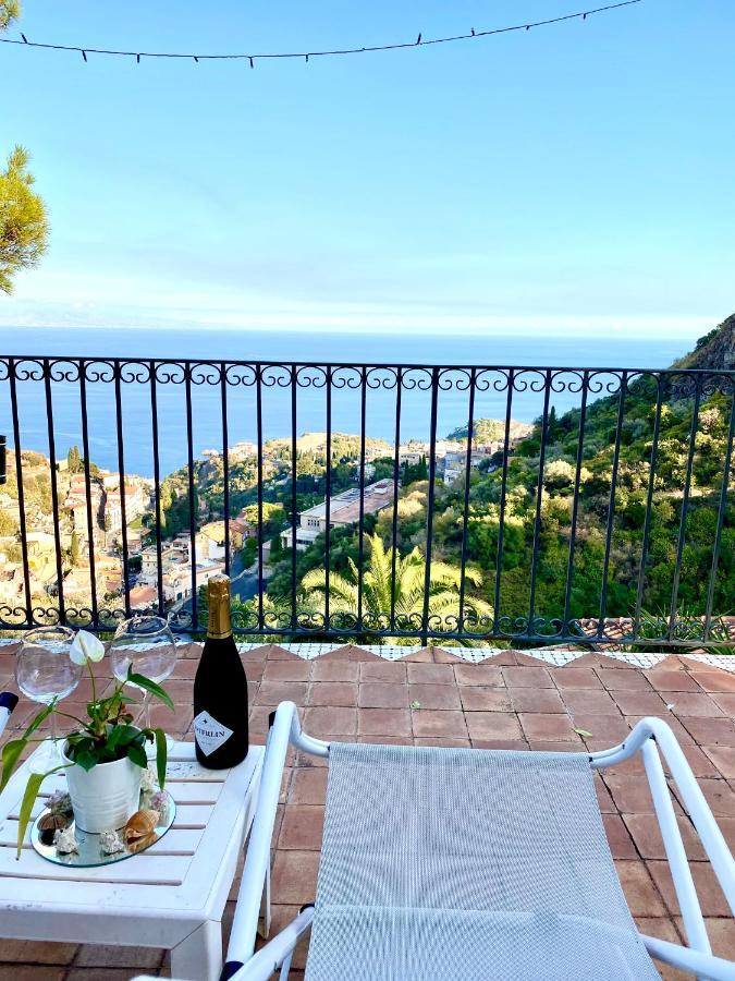 Casa Dei Sogni Taormina Bed & Breakfast エクステリア 写真
