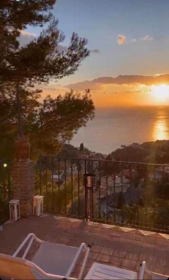Casa Dei Sogni Taormina Bed & Breakfast エクステリア 写真